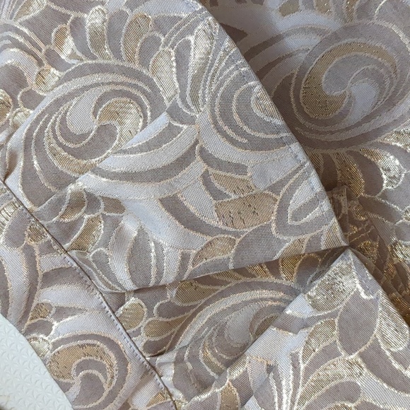 Forever 21. Mini skirt. XS. New with tag. - Picture 5 of 5